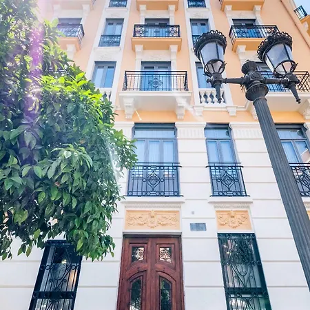 Beautifully Designed With Lots Of Natural Light Valencia